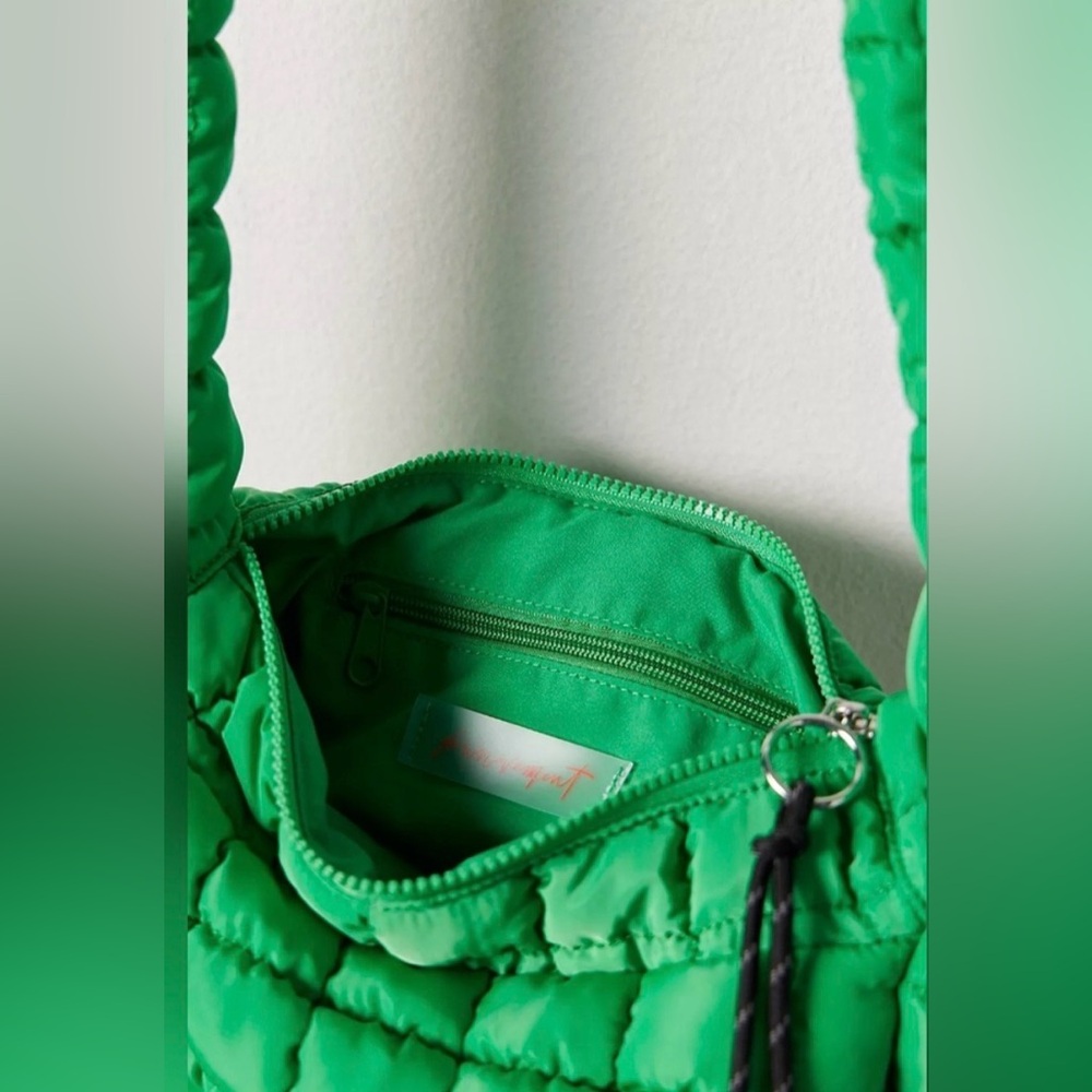 Free People Movement Quilted Baby Caryall Sling Bag Kelly Green $58 - Picture 5 of 6